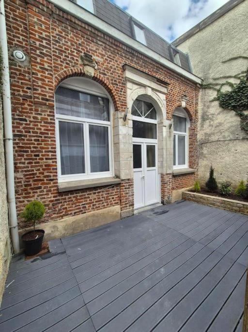 Valscosy Parking - Activites Illegales Interdite Valenciennes Bagian luar foto